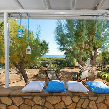 Sea House *